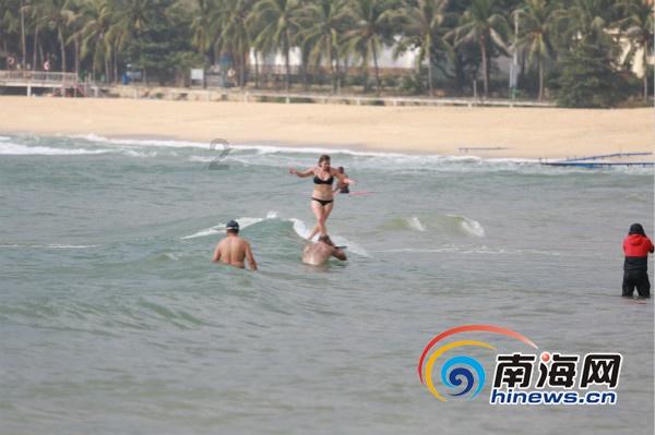 头被打破和警察发生肢体冲突算袭警吗？